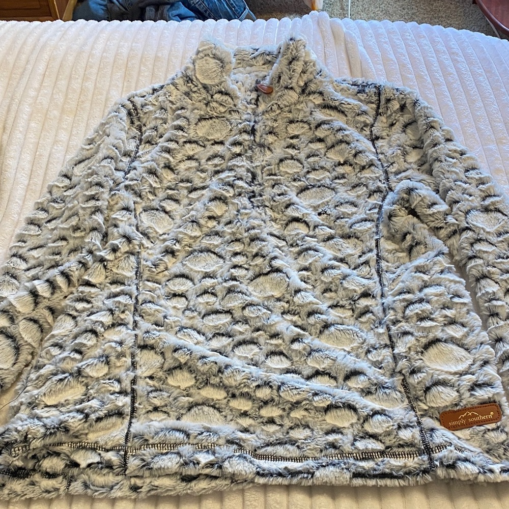 Simply Southern Gray Textured Fleece Pullover